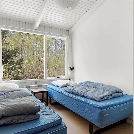 1608-aakirkeby-loftsgardsskoven-5 * Vester Somarken